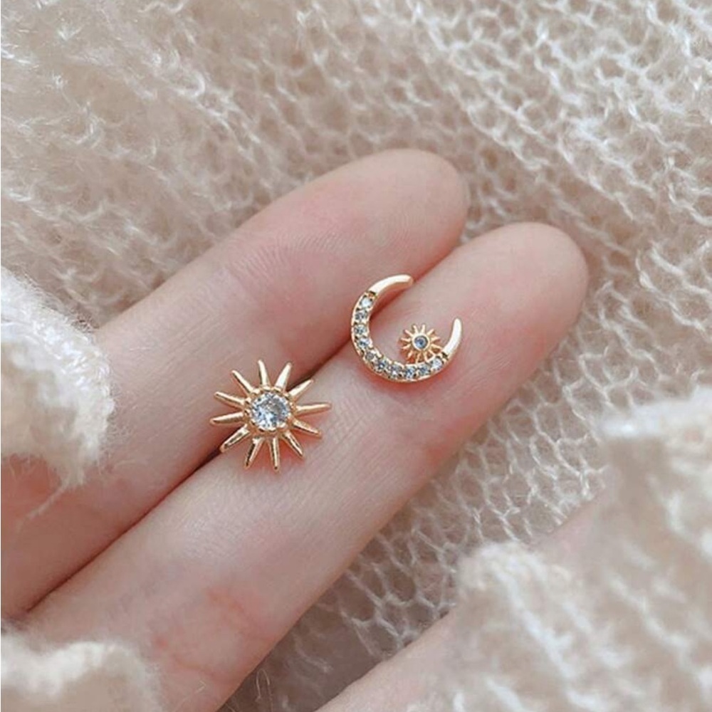 5/$25 Star STUDS